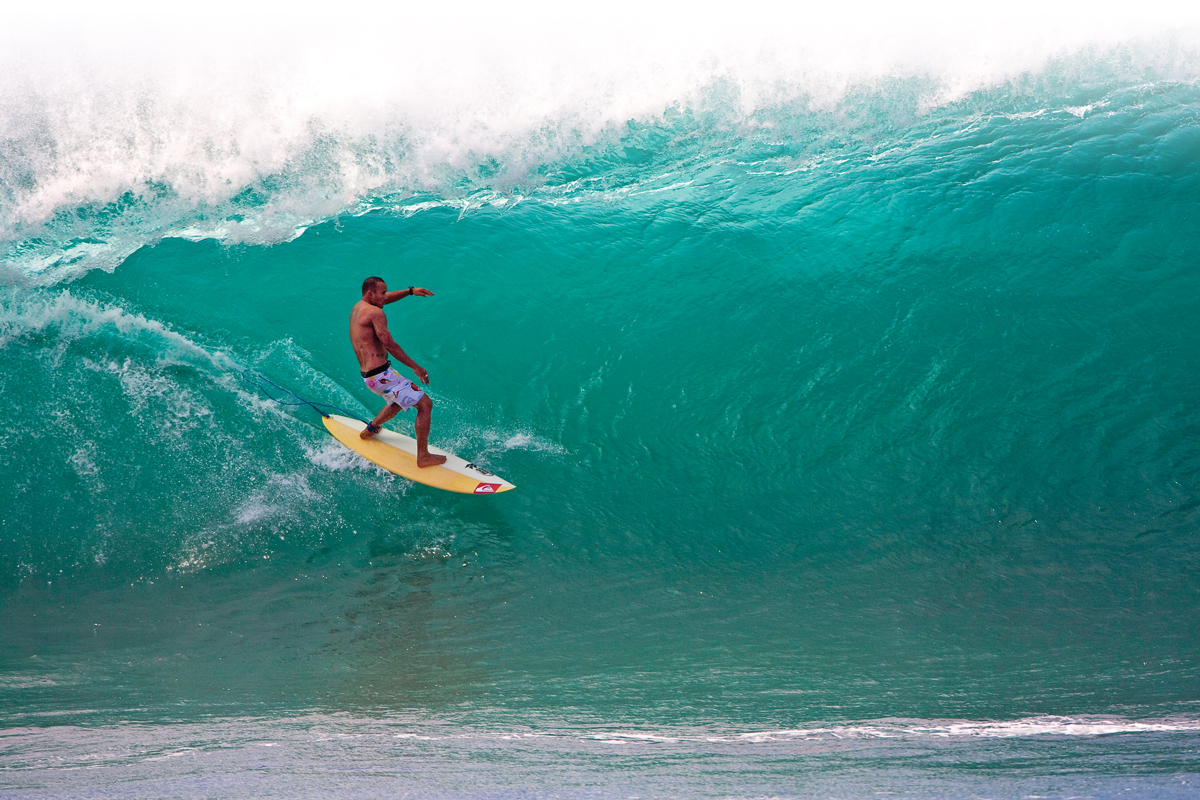 How to see North Shore, Oahu's massive winter waves for yourself