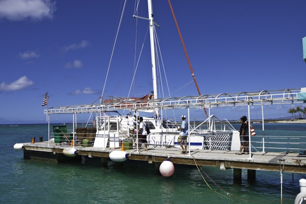 Waikiki_lunch_and_snorkel_catamaran_sail