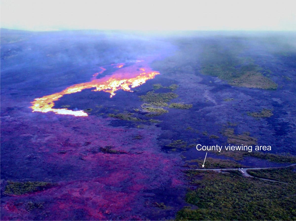 Kilauea_Volcano_sends_lava_flow_into_Kalapana_again