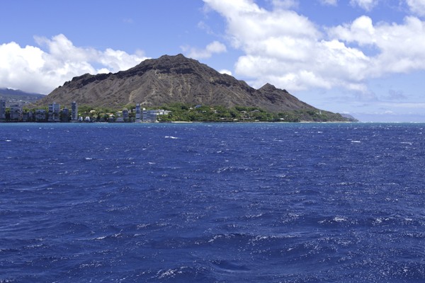Waikiki_lunch_and_snorkel_catamaran_sail