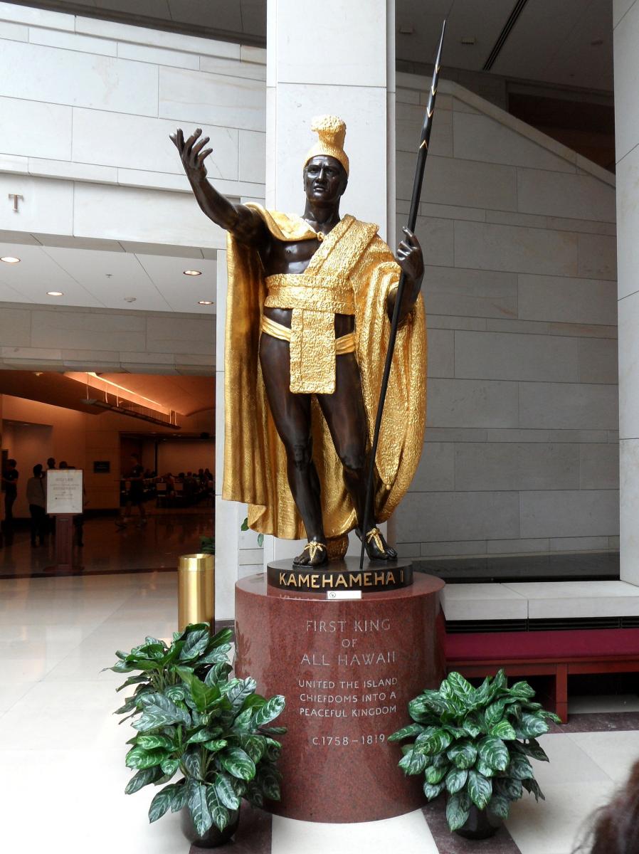 5 Fascinating Facts about the King Kamehameha Statues - HAWAIʻI