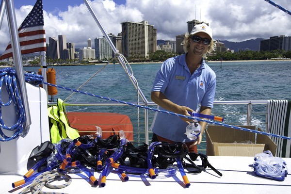 Waikiki_lunch_and_snorkel_catamaran_sail