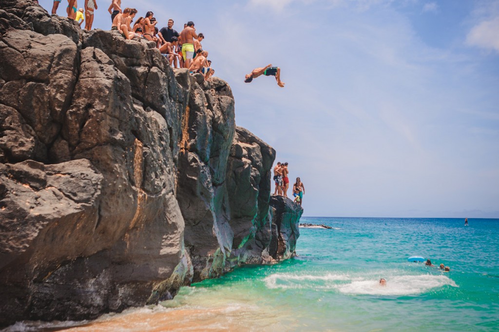 Feature_Cliffdiving_7
