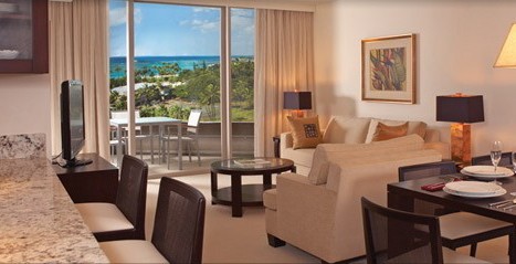 Trump_International_Hotel_Waikiki_opens