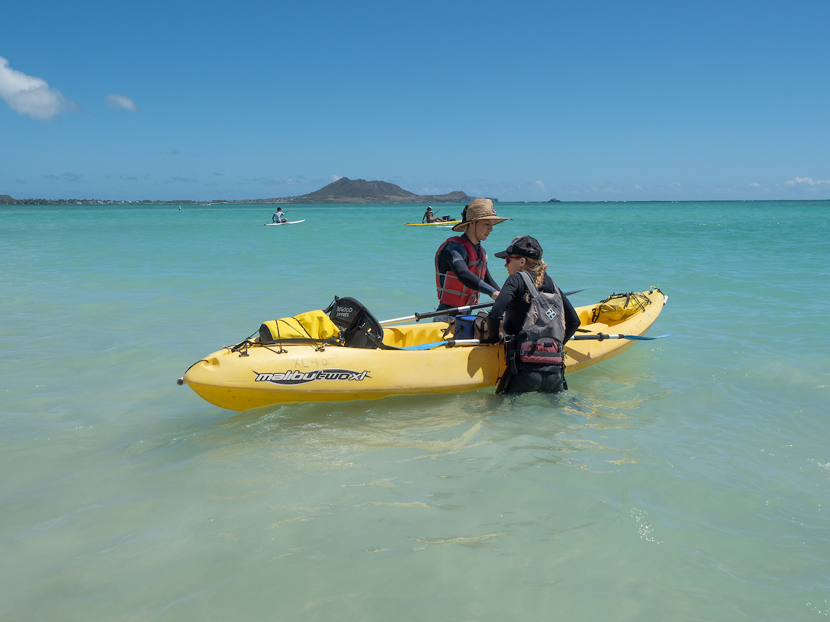 Experience What It's Like Paddling to Oahu's Mokulua Islands