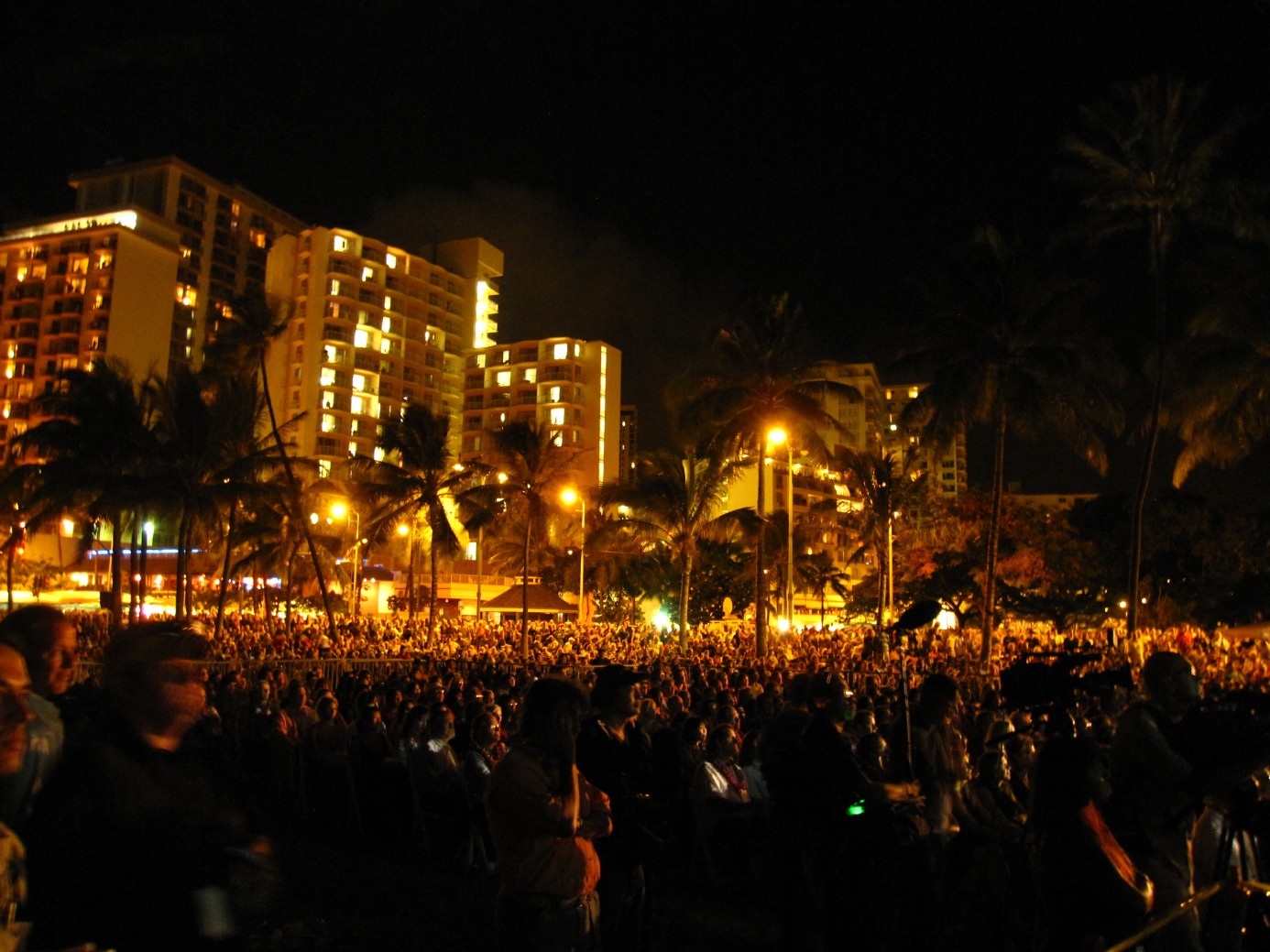 scenes_from_Hawaii_Five_0_premiere_Waikiki