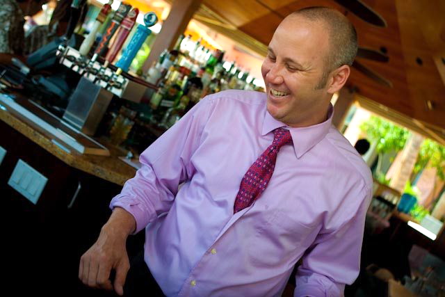 tropical_fresh_cocktails_recipe_Royal_Hawaiian_three