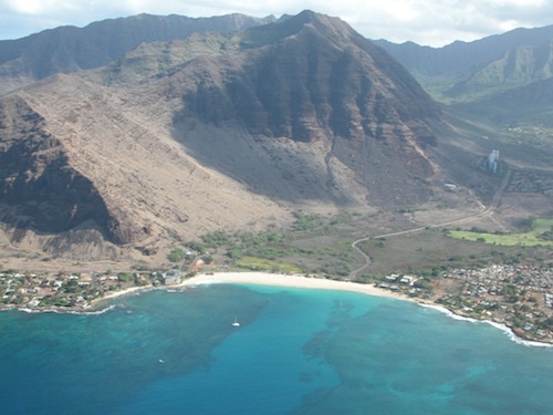 top_five_favorite_hawaii_surfing_beaches_maui_oahu top_five_favorite_hawaii_surfing_beaches_maui_oahu