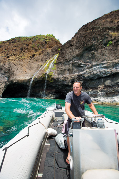kauai_napali_coast_raft_riding_nifty_shades_of_blue kauai_napali_coast_raft_riding_nifty_shades_of_blue