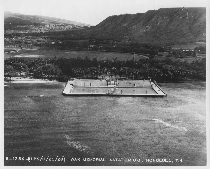 Waikiki_Natatorium_War_Memorial_to_be_torn_down