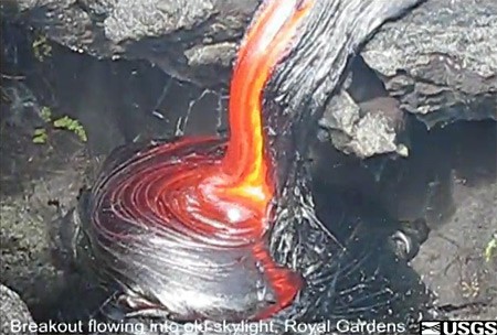 Kilauea_lava_flows_Hawaii_video