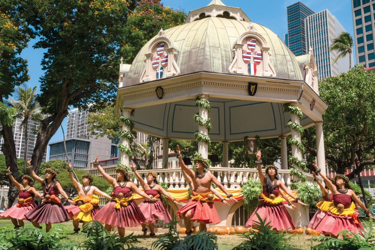 Prince Lot Hula Festival 2002 版画 限定 The Legacy of Hawaii's Annual Prince Lot Hula Festival - HAWAIʻI