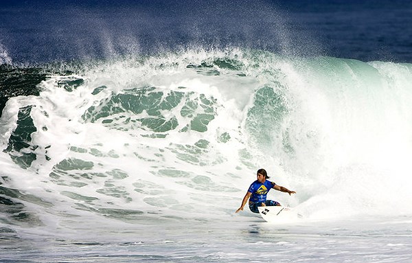 Hawaii_Magazine_Vans_Triple_Crown_Surfing_guide