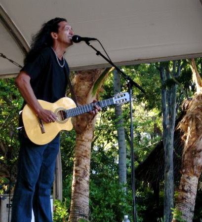 Oahu_Honolulu_Waikiki_music