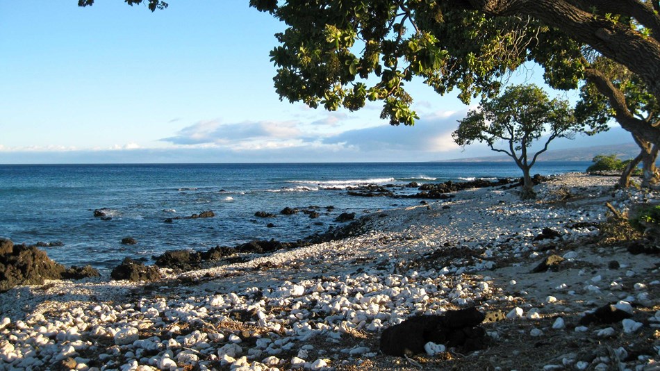 hawaii volcanoes national park week