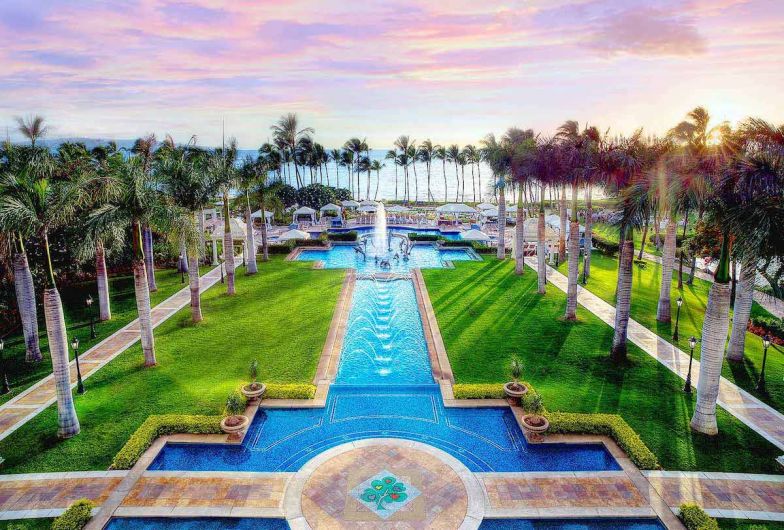 bob2019-hotels-grandwailea1