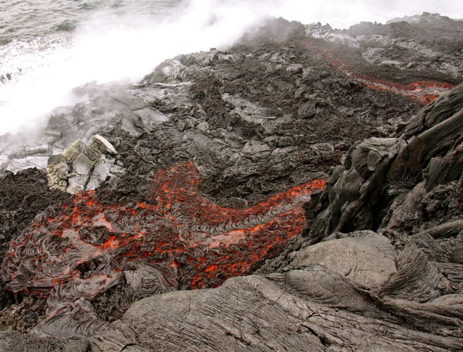 Hawaii_Big Island_volcanoes_lava_ocean-entry