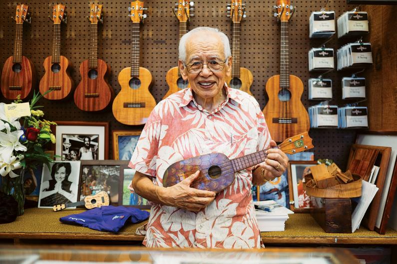 motorola - kamaka ukulele FULL SIZE (68 of 93)