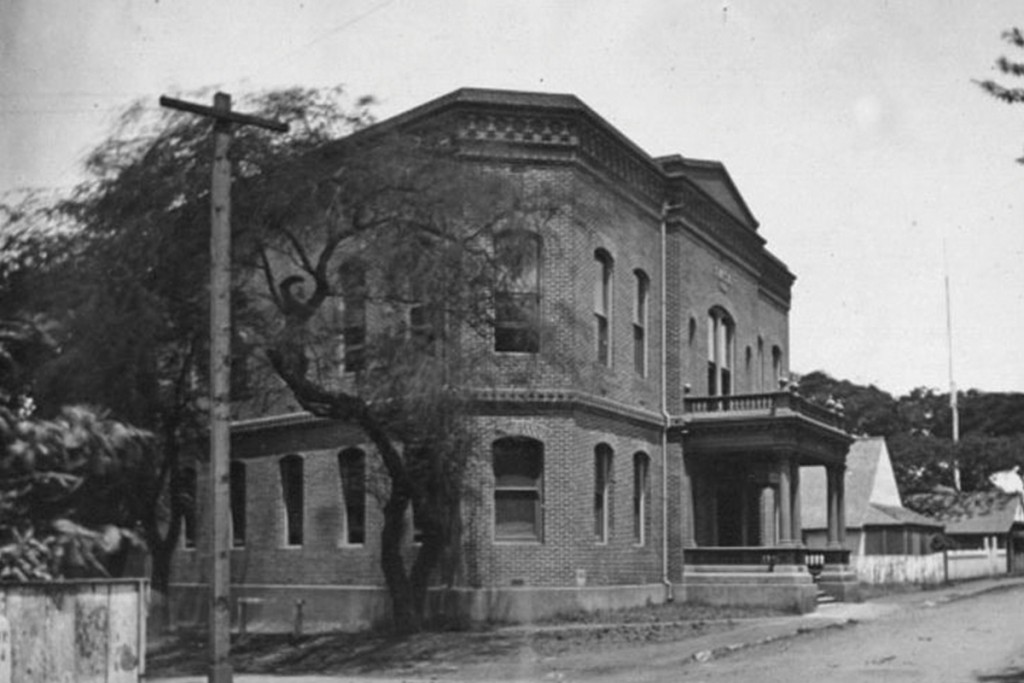 ymca1-1883-First-YMCA-Building-Side-Photo-Call-number-PP-13-3-010