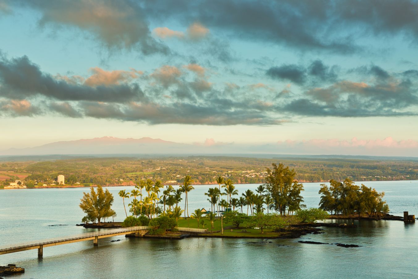 Your Walking Guide to Hilo, Hawaiʻi Island - HAWAIʻI Magazine