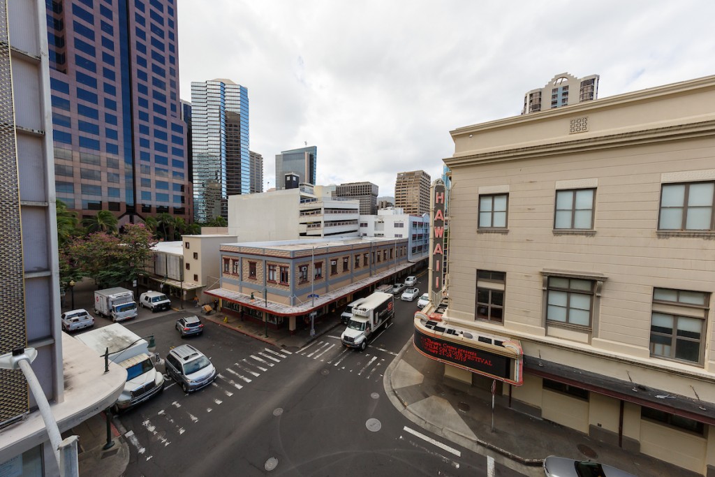 Him1901 Ay Chinatown Tour Hi Theater 7212