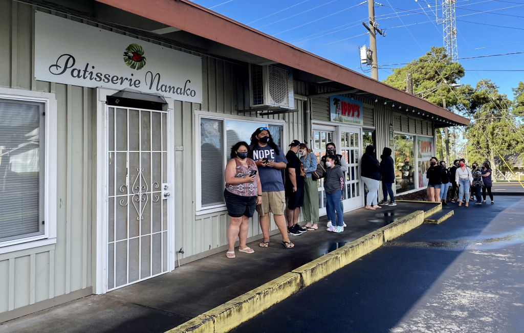 Line at Patisserie Nanako