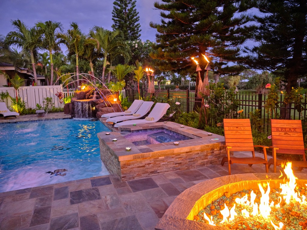 2 Hhr2006 Dc Pool Clifton Dusk 7650 Scaled