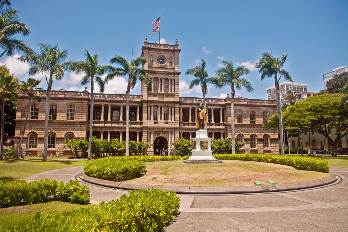 Kingkamehamehastatue