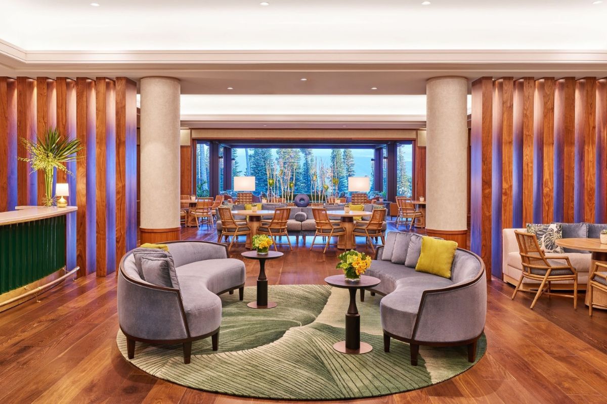 Ritz Carlton Anuenue Club Lounge