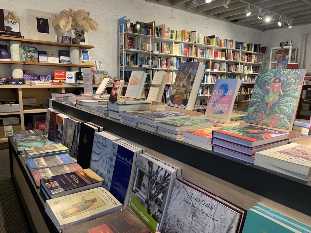 20240416 Honolulu Bookstores Js Native Books