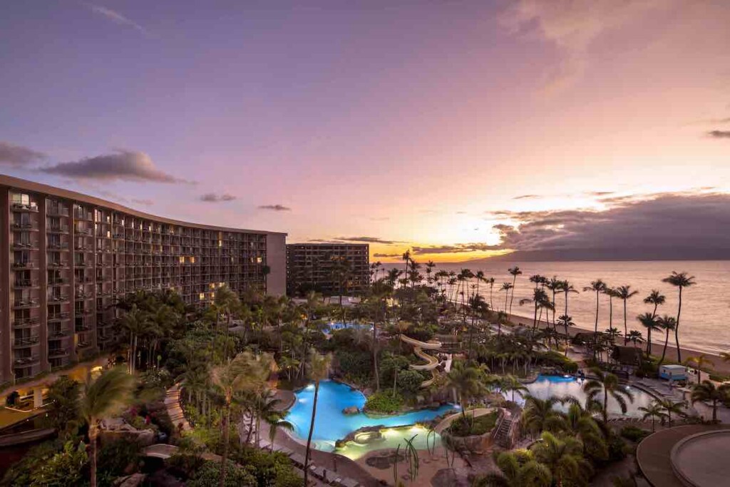 20240506 Podcast Maui Westin Hnmwiexteriorsunset6308v2