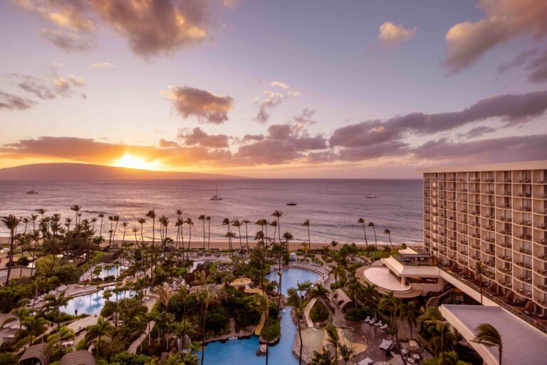 Hnmwipoolsunsetfromrooftopv2