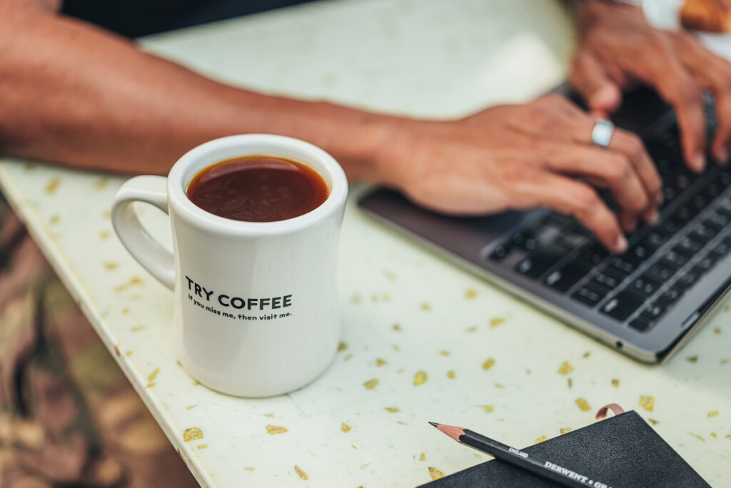 20240806 Oiwi Biz Trycoffee Mark Kushimi