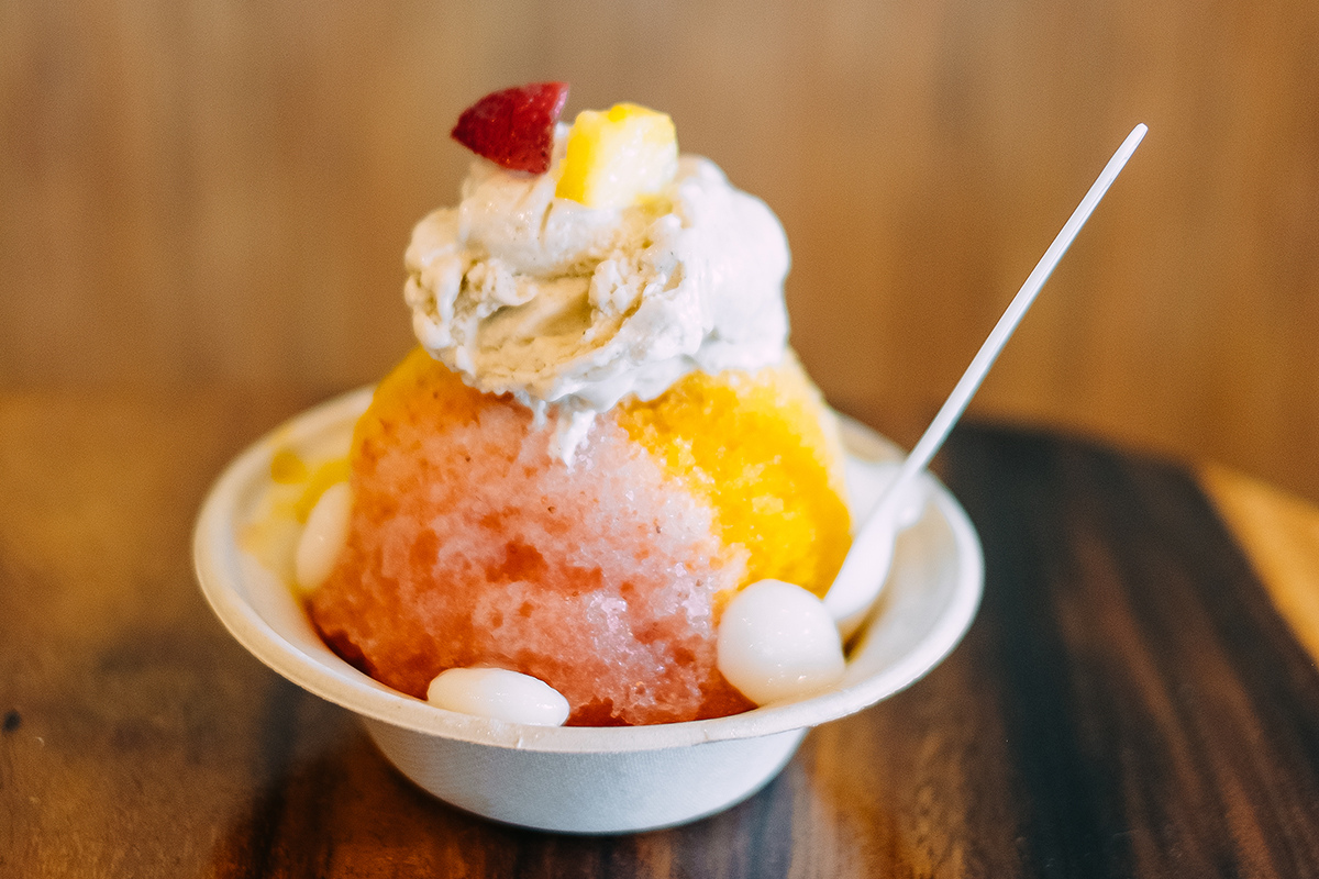 Uncle Clays Hawaii Magazine Ay