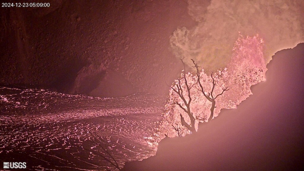 20241223 Kilauea Erupting Usgs